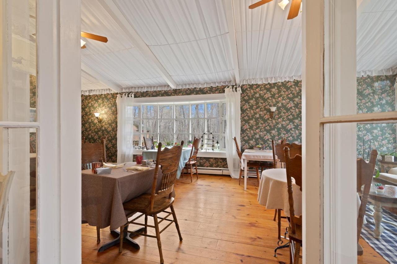 Brook Farm Inn เลนอกซ์ ภายนอก รูปภาพ