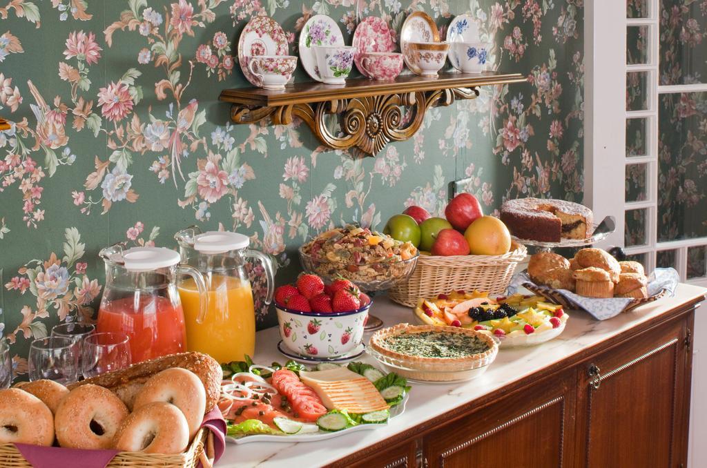 Brook Farm Inn เลนอกซ์ ภายนอก รูปภาพ